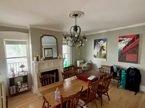 222 S Winooski Ave, Burlington, VT 05401