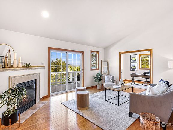 5th image of 6555 Seward Park Avenue S