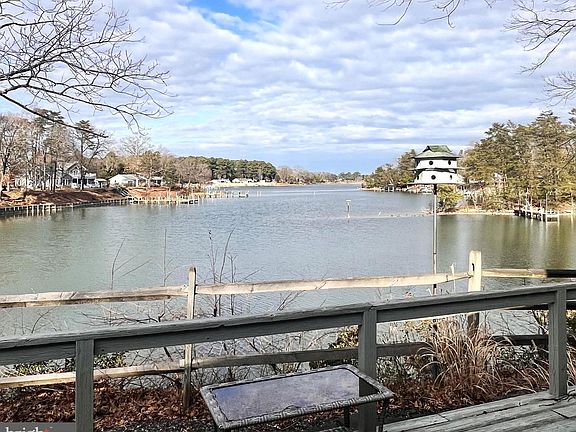 2nd image of 152 Swann Ct