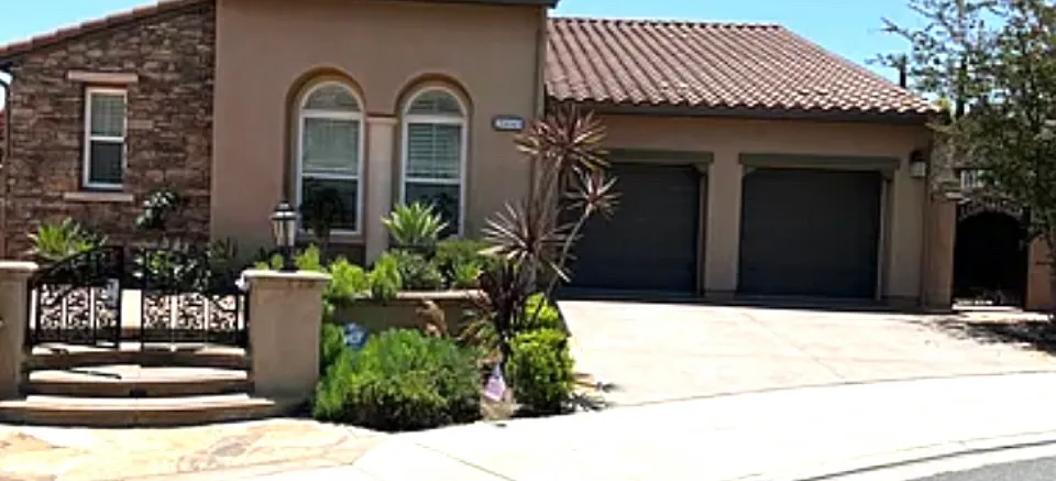 20040 Livorno Ln — Photo 1