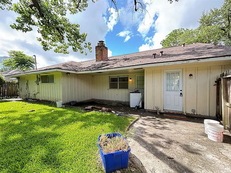 12342 Barryknoll Ln — Photo 24