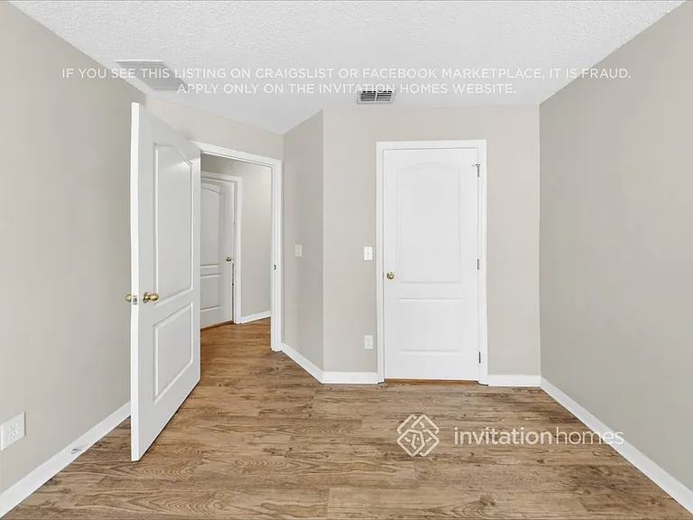 1266 N Ridge Blvd — Photo 20