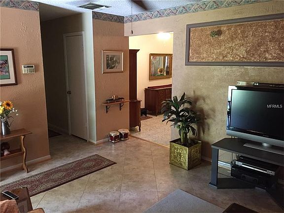 5th image of 3804 Hickory Ave