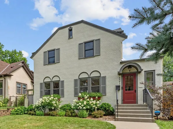621 Cedar Lake Rd S, Minneapolis, MN 55405