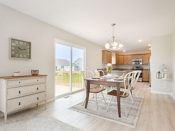 3rd image of 3346 Camrose Dr #19