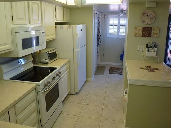 4th image of 830 N Atlantic Ave APT 705