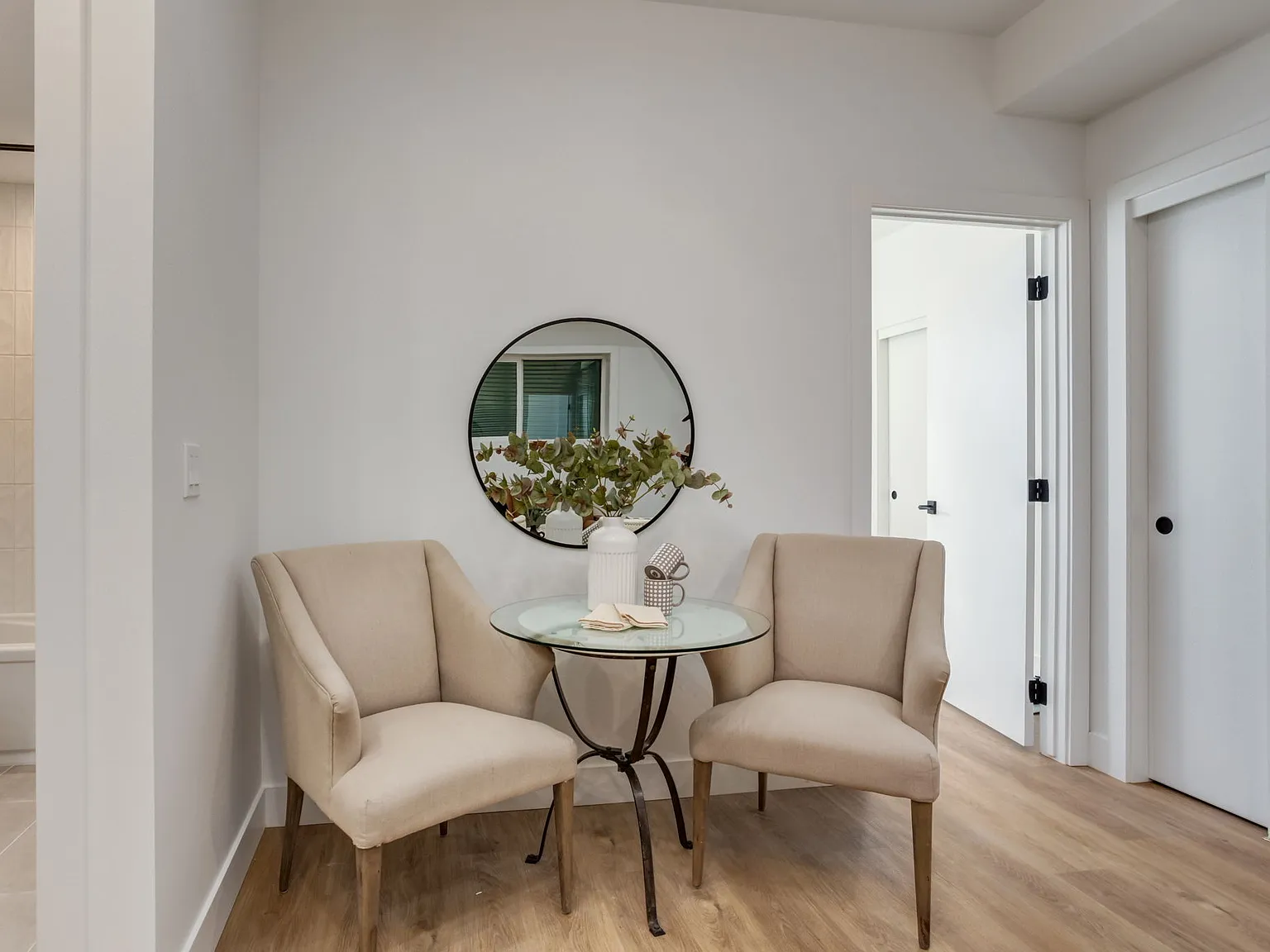 2825 17 Street Southwest Calgary — Photo 4