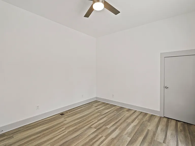 902 E Bolton St #A — Photo 39