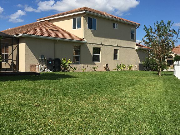 3rd image of 7628 Double Pine Dr