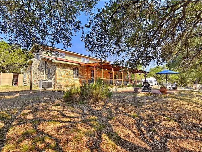 940A Oneill Ranch Rd — Photo 1