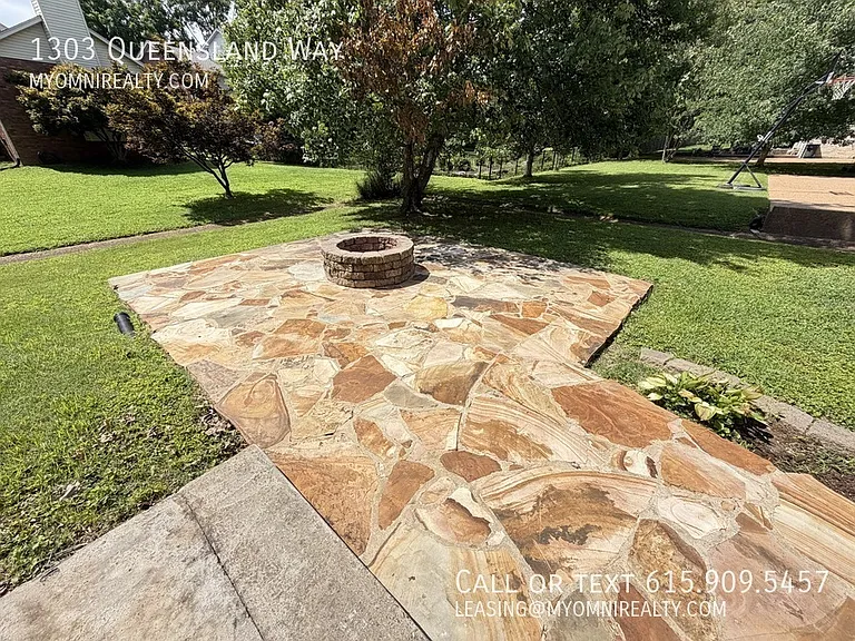 1303 Queensland Way — Photo 19