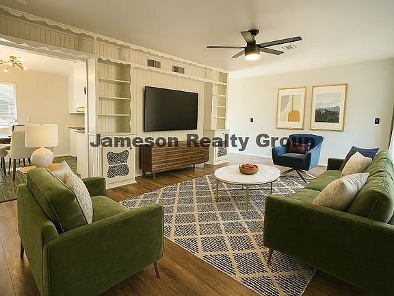 3rd image of 4309 Woods Dr