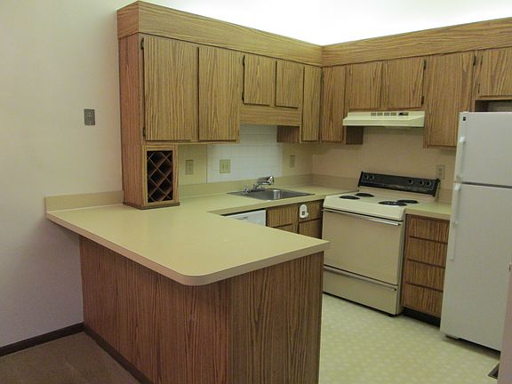 5th image of 3545 Chesapeake Dr