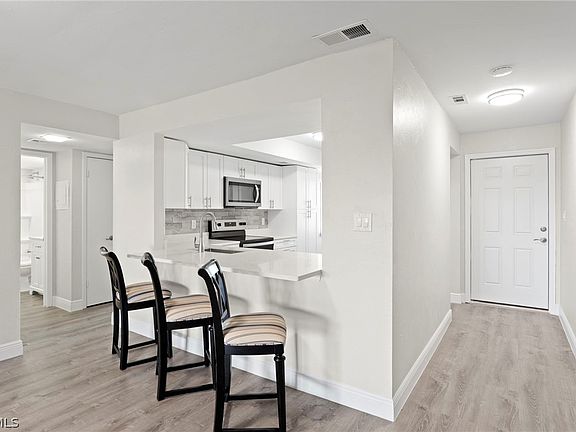 5th image of 4707 Santa Barbara Blvd #4