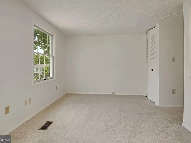 2853 Middleboro Dr — Photo 15