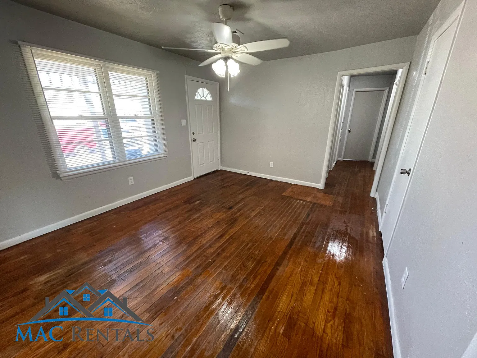 3 bed, 1080 sqft, $1,050 — Photo 3