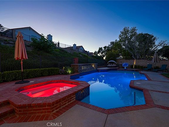 3rd image of 25063 Hollyhock Ct
