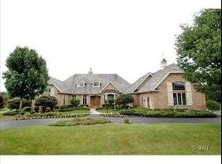 1535 Bull Valley Dr, Woodstock, IL 60098
