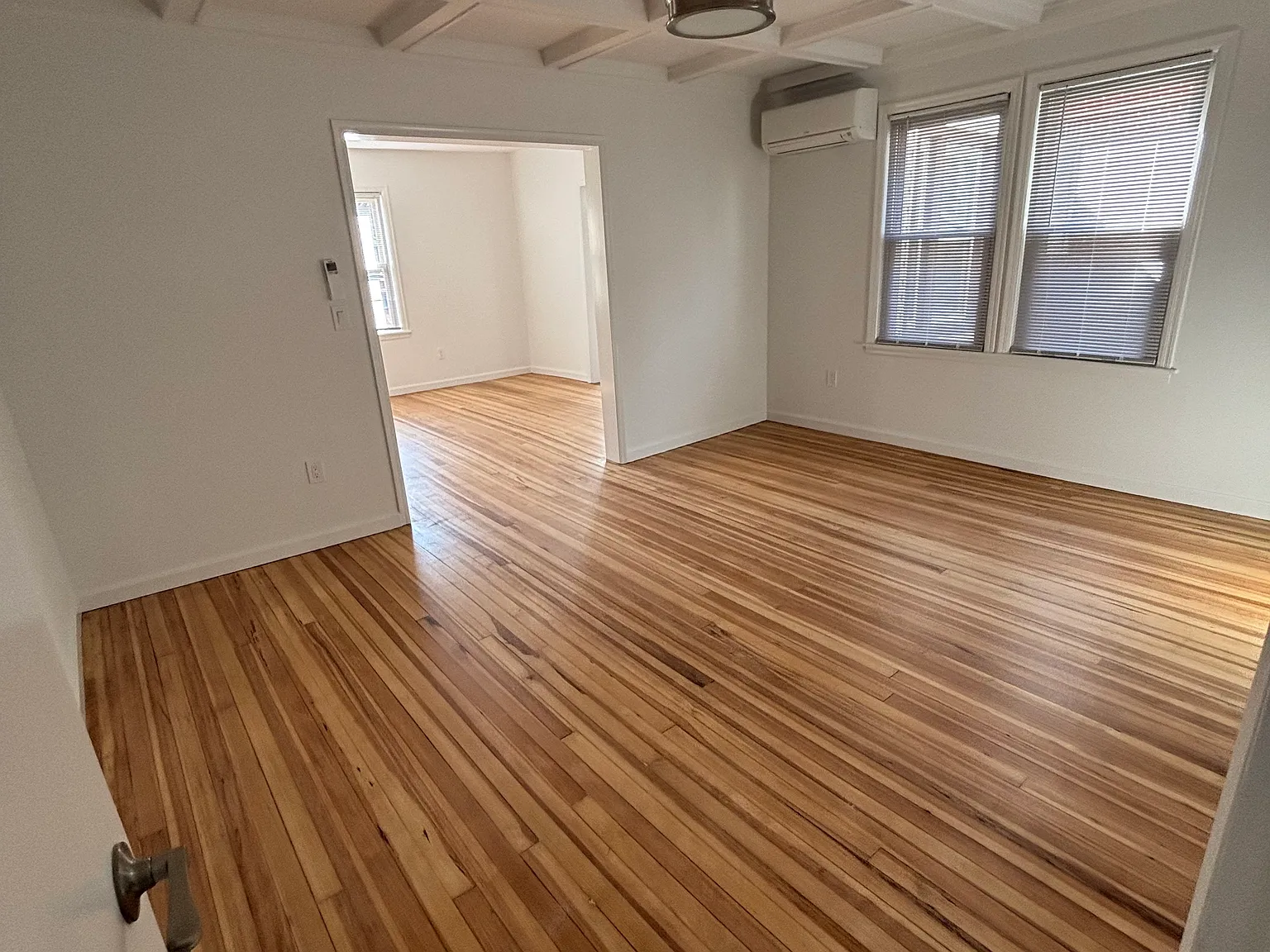 3 bed, $3,300 — Photo 4