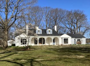 8406 Delaware St, Dixon, IL 61021