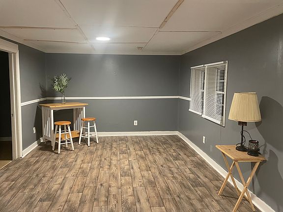 3rd image of 1547 Golf Club Ln APT A
