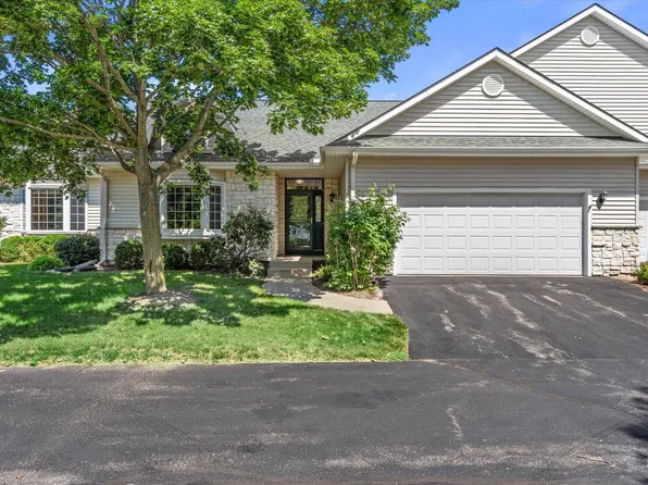 293 Cardinal LANE, Hartland, WI 53029