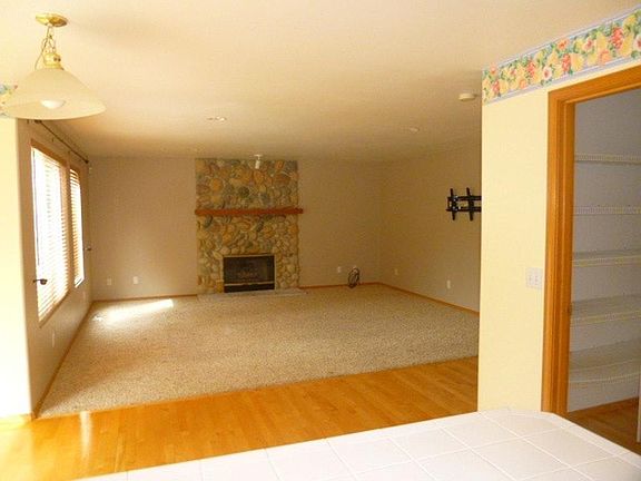 3rd image of 16223 SE 261st Pl