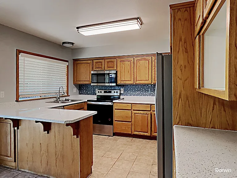 2440 E Dahlia Dr — Photo 3