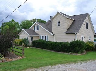 8699 W Pine St, Lowgap, NC 27024