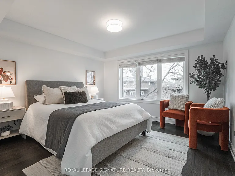 14 Queen Mary Ct — Photo 12