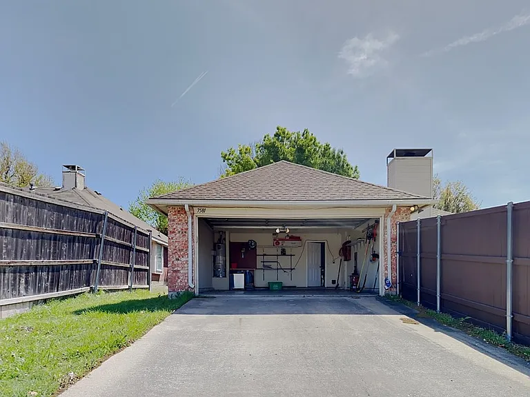7581 Lancelot Rd — Photo 15