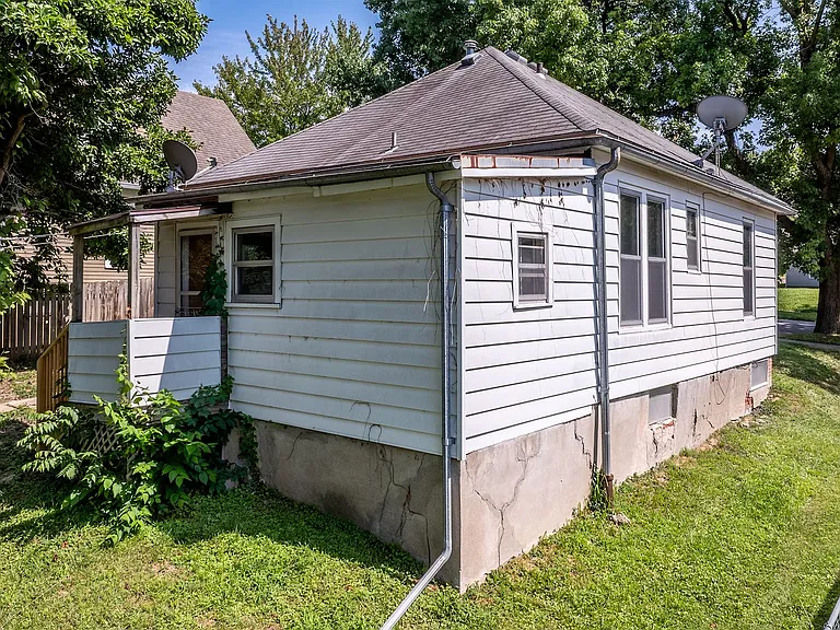2905 Olive St — Photo 30