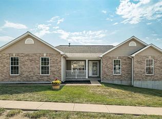 5302 S Bellerieve Ln, Imperial, MO 63052