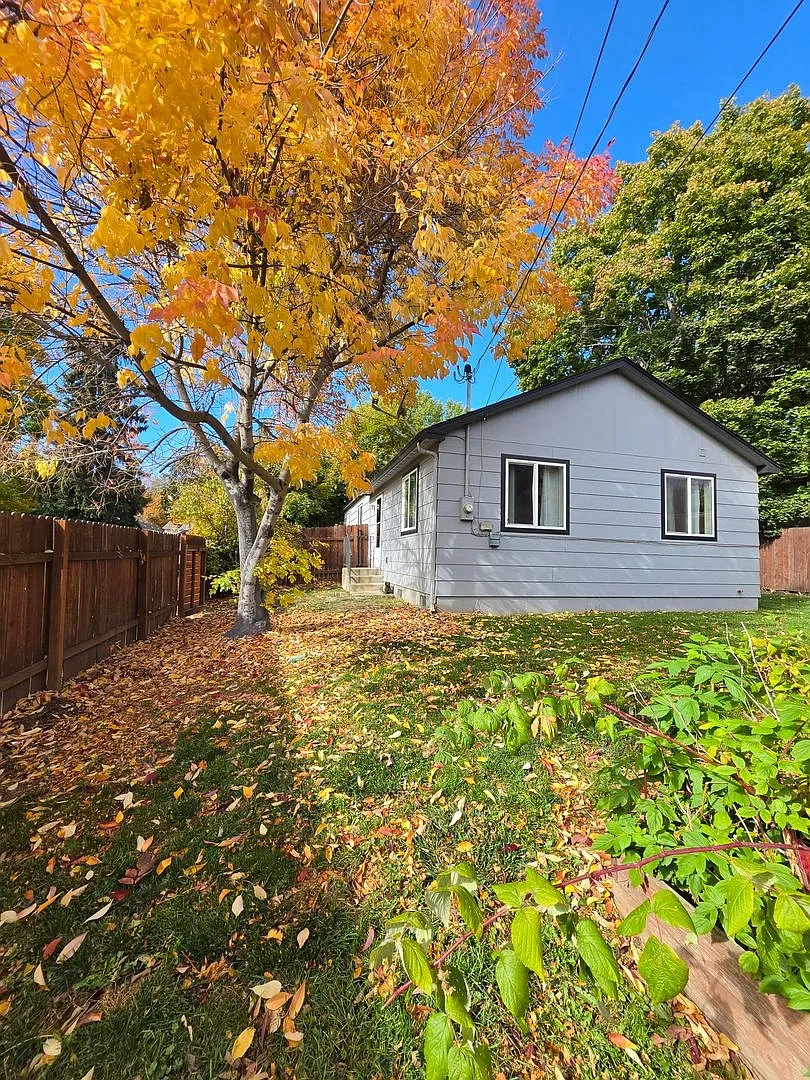 Cozy 2 Bed 2 Bath Home w/ office — Photo 1