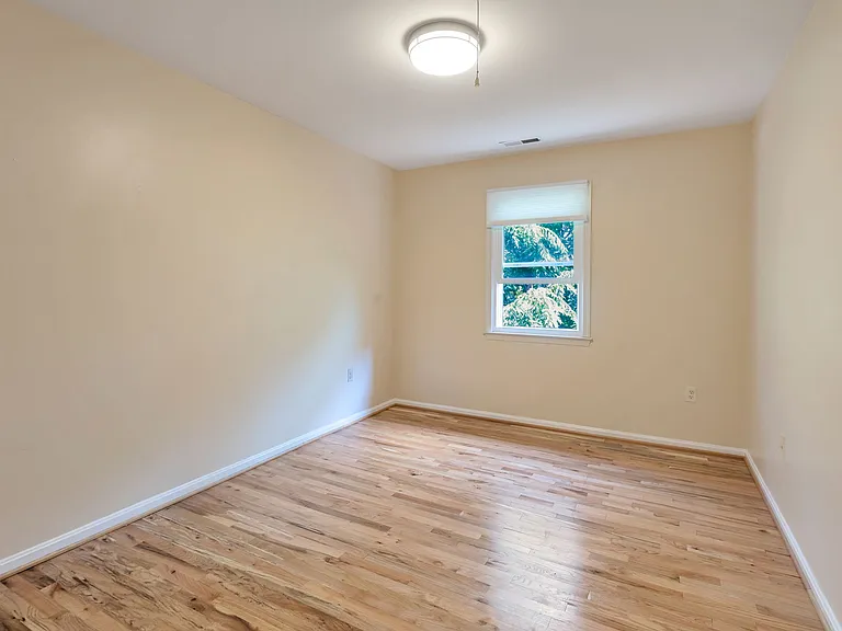6414 Seven Oaks Ct — Photo 21