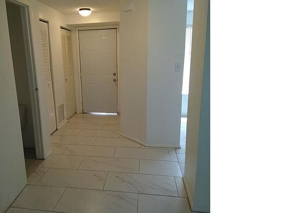 3rd image of 4968 Sanoma Vlg #E