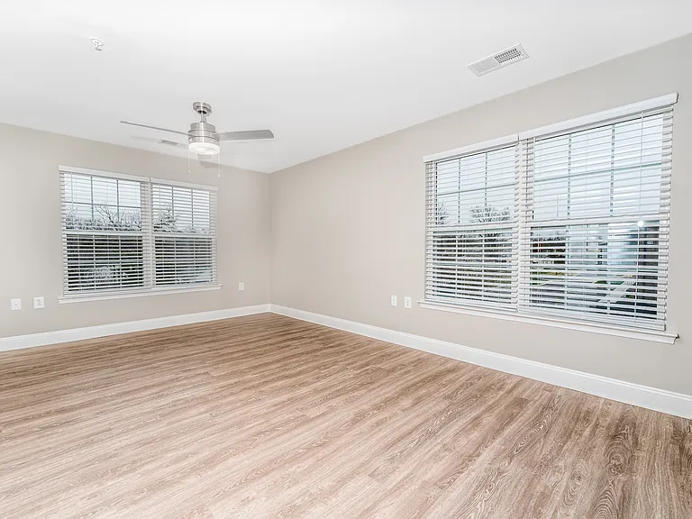 Stella's Place Apartments — Photo 13