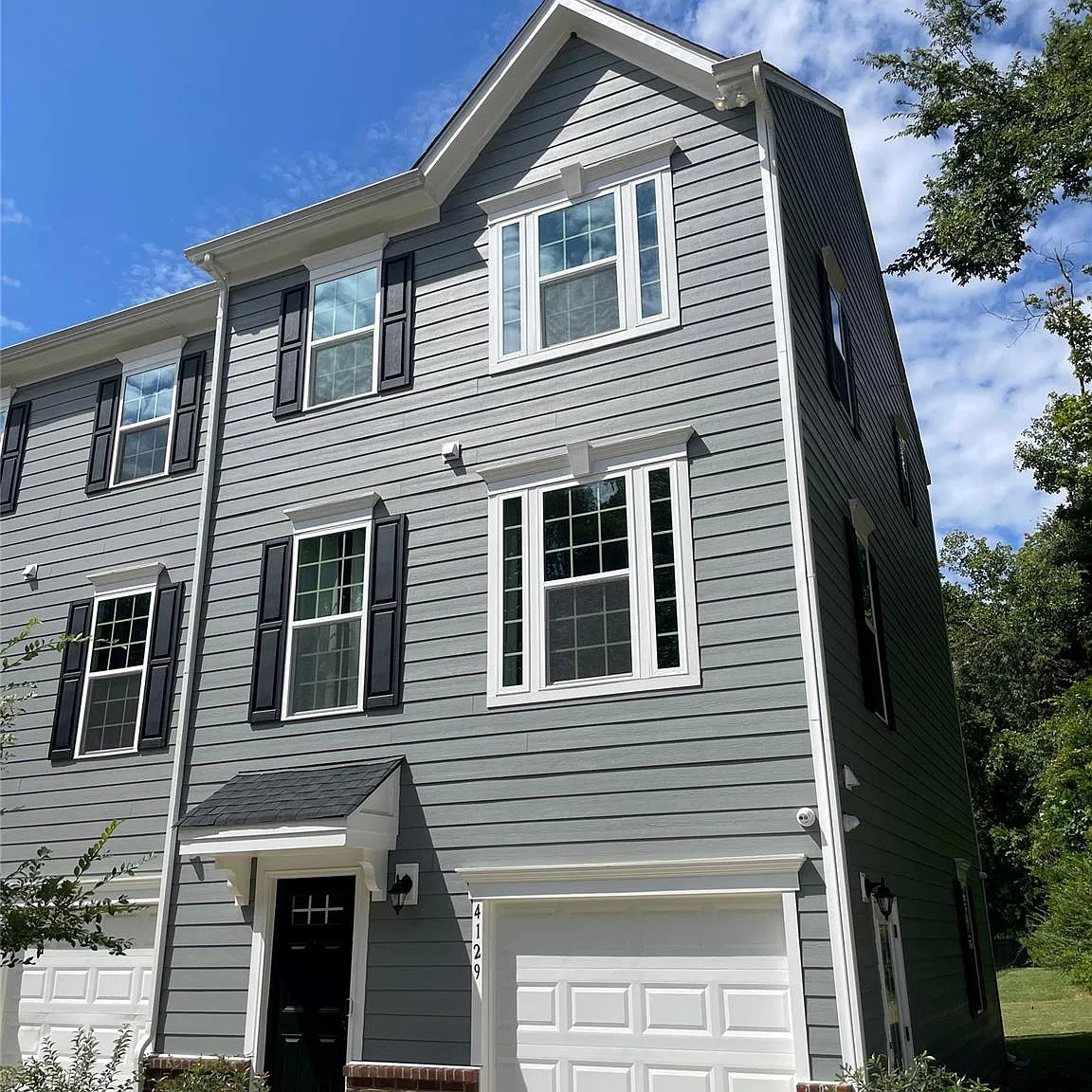 4 bed, 4.0 bath, 1689 sqft, $2,195 — Photo 1