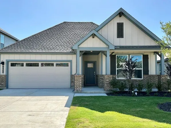 10624 Zircon Ln, Fort Worth, TX 76036
