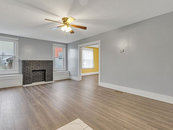 5th image of 194 Clay St