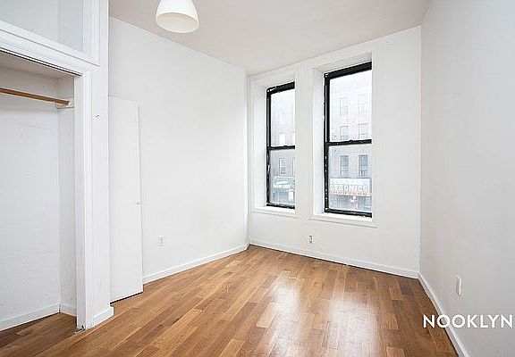 5th image of 29 Spencer Pl #2F