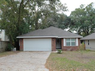 605 32nd St, Niceville, FL 32578