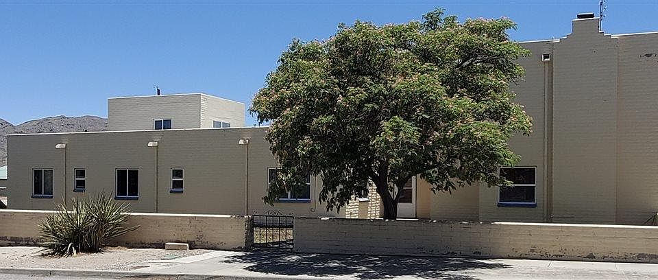1st image of 410 W 8th Ave