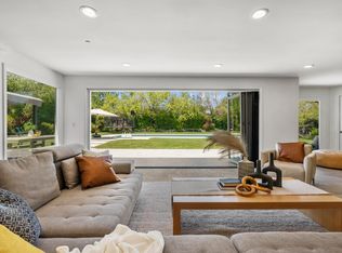 1417 Country Club Dr, Los Altos, CA 94024