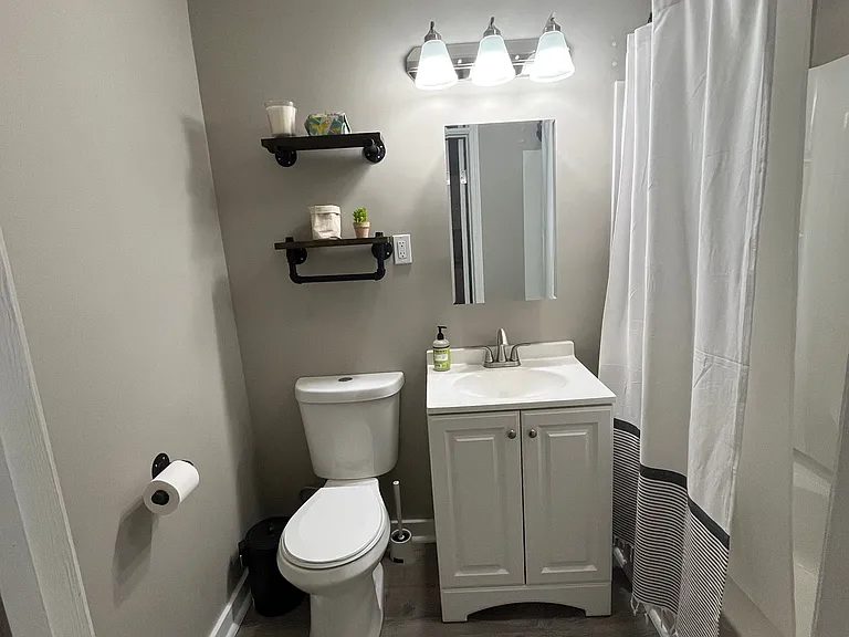 601 Gross St #A — Photo 6