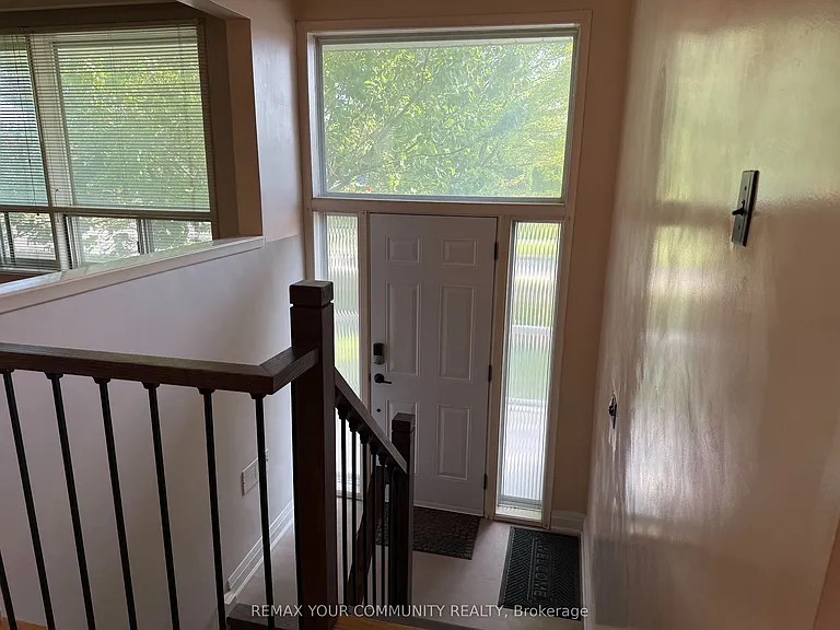 300 Driftwood Ave #UPPER — Photo 5