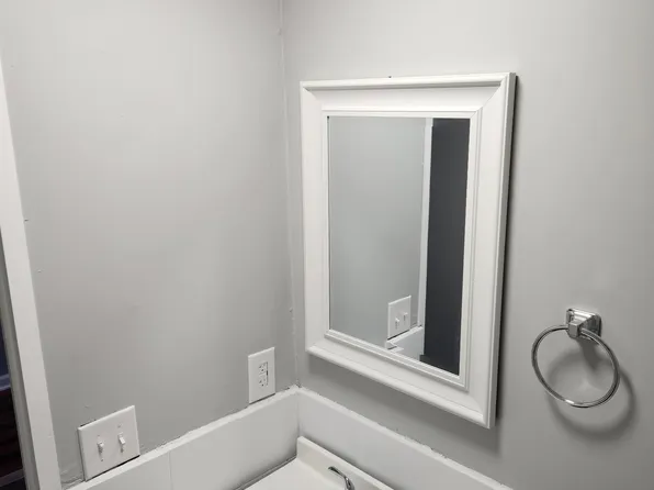 415 Summit Dr, Jonesborough, TN 37659