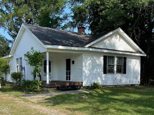 210 S Broadway Ave, Sylacauga, AL 35150