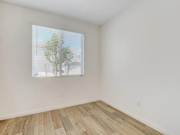 10171 Handline Chute St — Photo 11