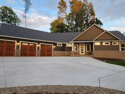 4750 Lakeshire Dr, Howell, MI, 48843